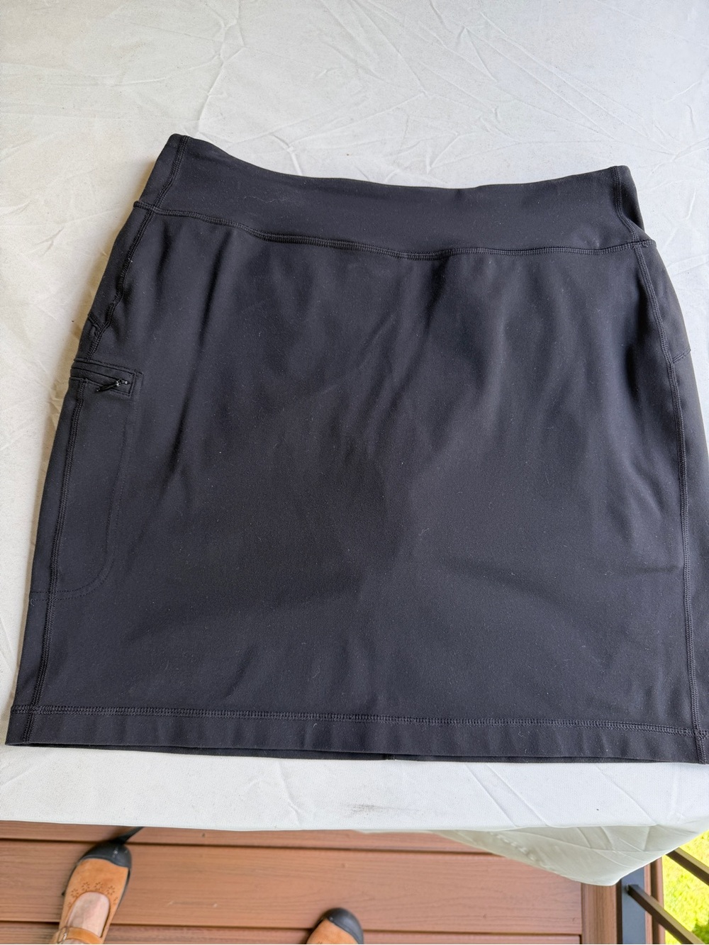 Duluth Trading Co NOGA Black Performance Skort size M